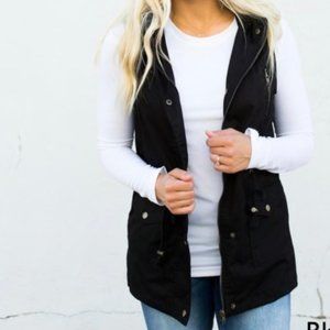 ‼️SOLD‼️Sleeveless Hooded Military Style Vest